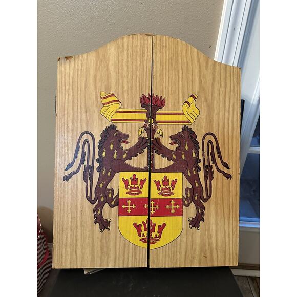 Vintage Franklin Master Cabinet & Dart Game Set 3550 The Lord Of Arms - Picture 1 of 9